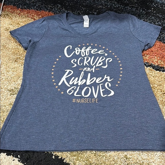 DISTRICT Coffee Scrubs Rubber Gloves Medium Blue Short Sleeve Tee for Nurses - Picture 2 of 6
